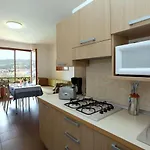 Corte Camaldoli 公寓式酒店 加尔达