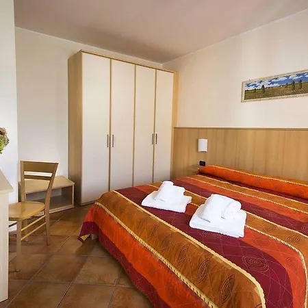 Corte Camaldoli 3* غارْدا