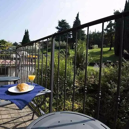 Corte Camaldoli 4* Garda (Verona)