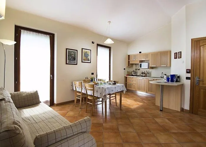 Corte Camaldoli Garda (Verona)