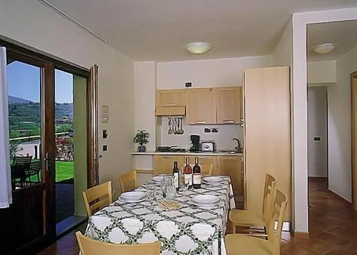 Corte Camaldoli 4* Garda (Verona)