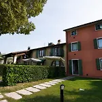 Lejlighedshotel Corte Camaldoli Garda (Verona)