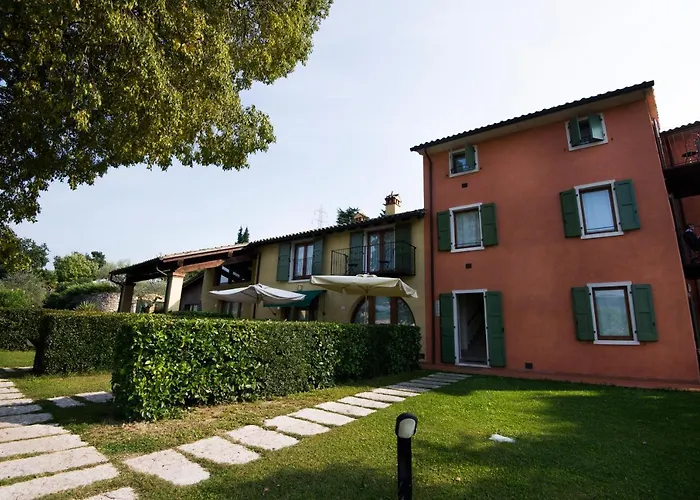 Apart Otel Corte Camaldoli Garda (Verona)